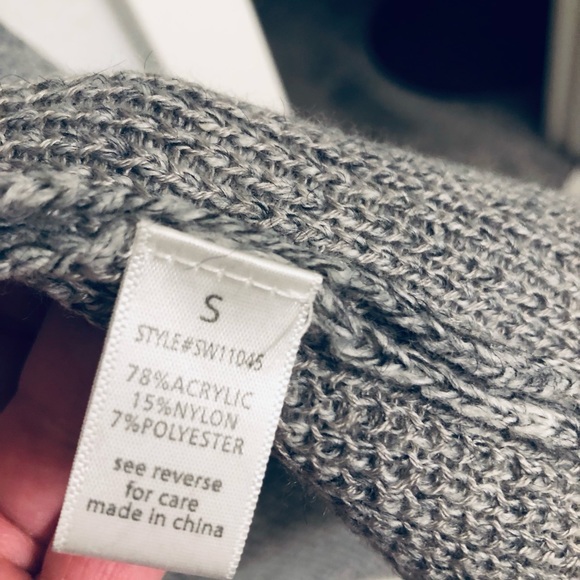 Long Knitted Collared Vest. Grey/SM - Picture 7 of 13